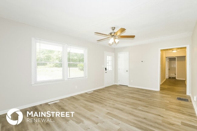 Photo - 7125 Puckett St SW