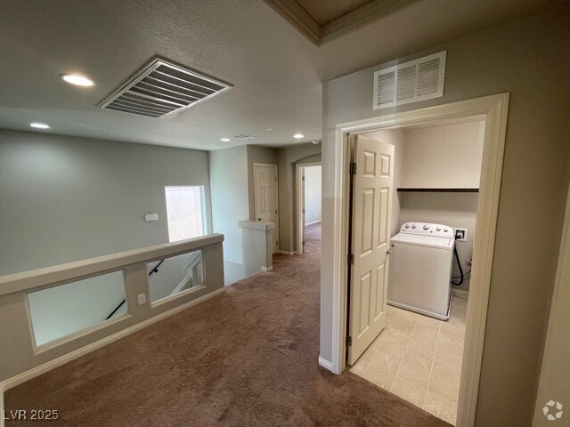 Building Photo - 5787 Noble Oaks Ct Rental