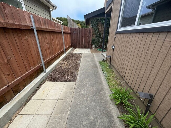 Photo - 3431 1283 & 1285 S. 16 Th Unidad 1283