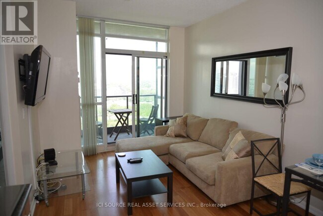 Photo - 231 Fort York Blvd Unité 2105