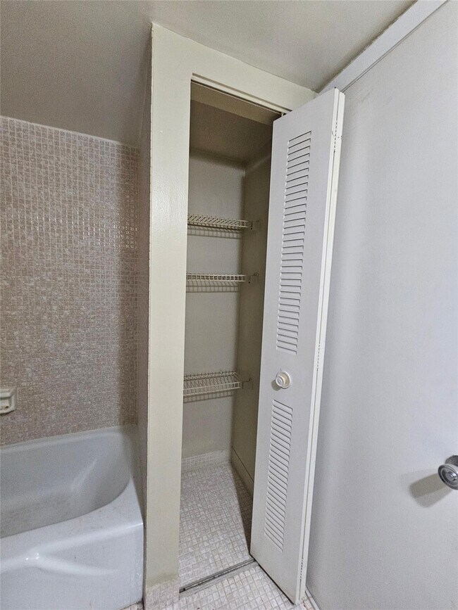 Photo - 4222 Inverrary Blvd Unit 4314