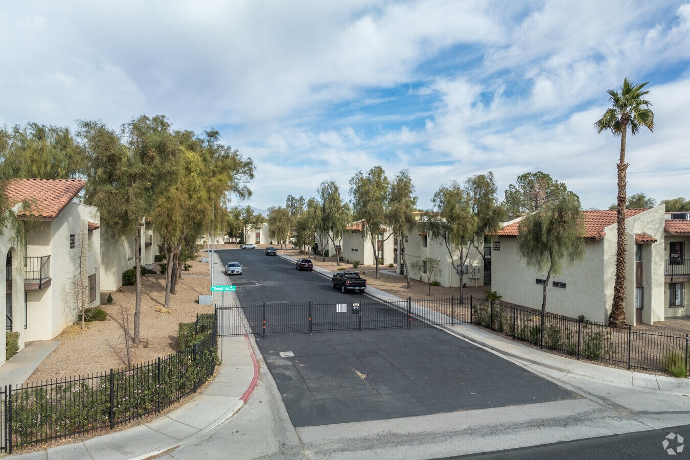 Entrada a la propiedad - 3261 Jericho St