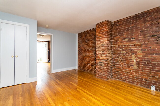 Photo - 54 Atherton St Unit 1R