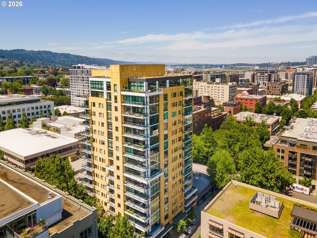 Building Photo - 311 NW 12th Ave Unit 903