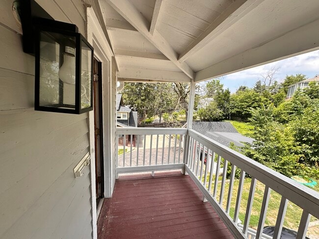 Photo - 333 Raymond St