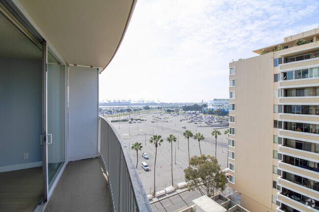 Building Photo - 700 E Ocean Blvd Unit 1201 Rental