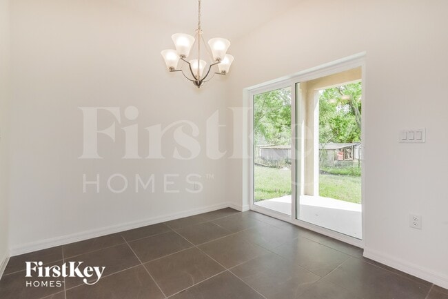 Photo - 170 Windsor Reserve Dr