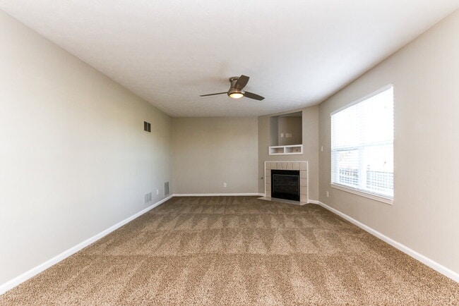 Photo - 1051 Pine Ridge Way