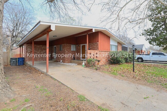 Photo - LOCATION LOCATION LOCATION!! Brookside Gem Available Immediately!