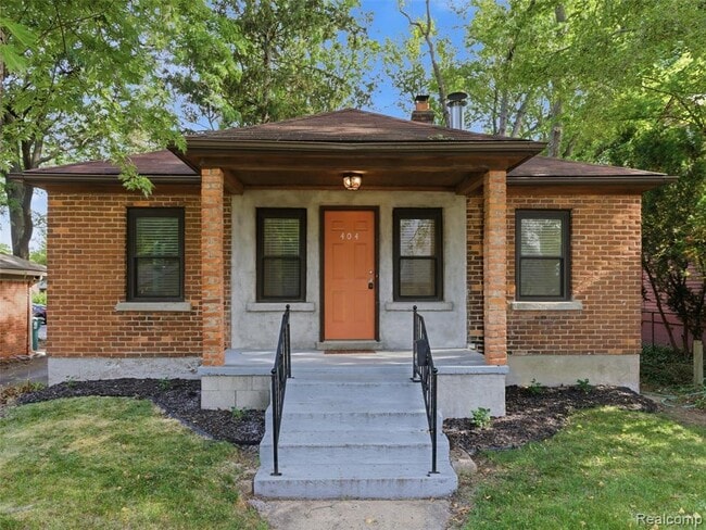 Building Photo - 404 La Plaza Ct