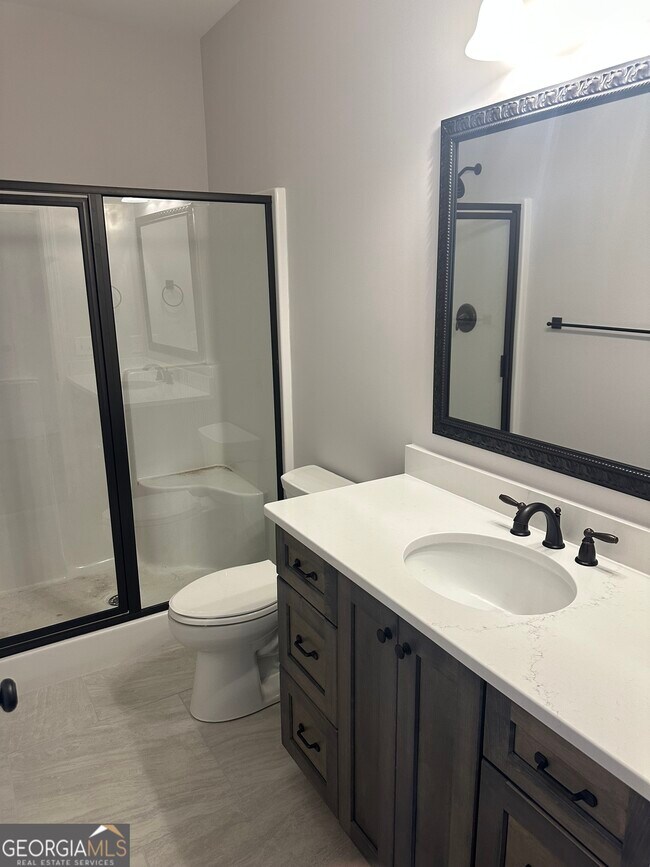 Photo - 227 Regency Ln SW