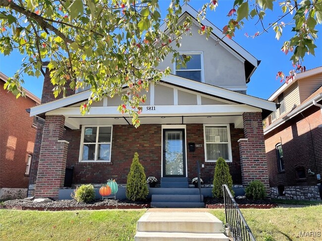 Photo - 5811 Dewey Ave
