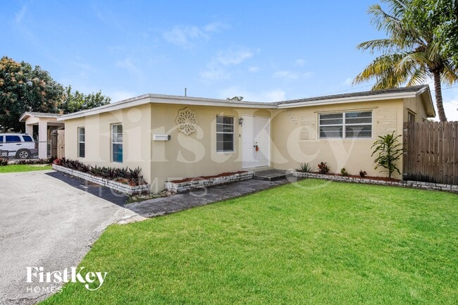 Photo - 2330 N 67th Ave