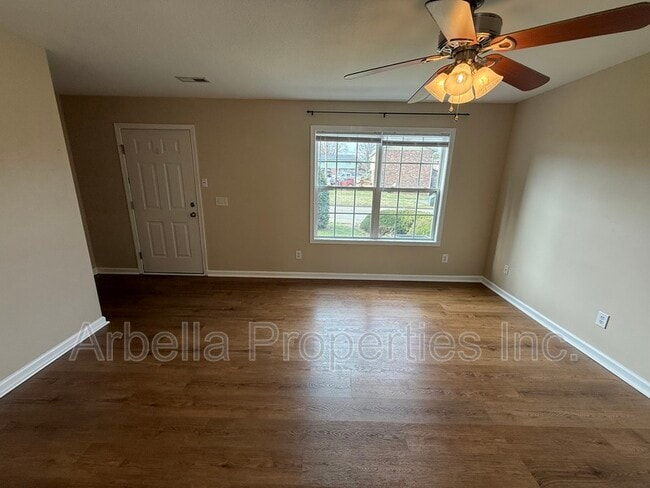 Photo - 2121 S Greenwood Dr Unit Apt 900