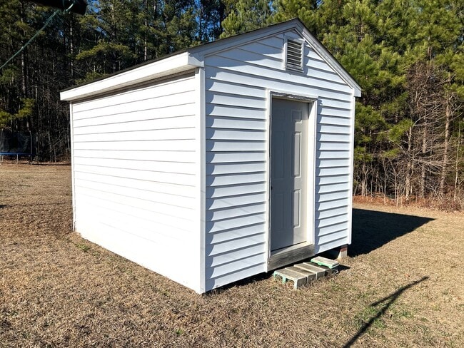 Photo - Country Living and Convenience at It's BEST