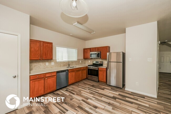 Photo - 6127 Settlers Lake Cir E