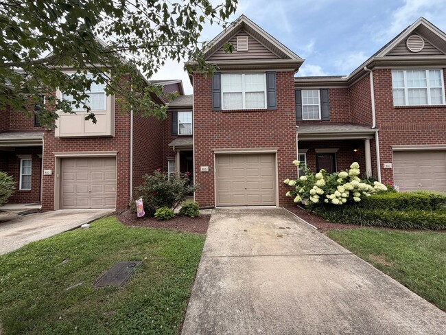 Building Photo - 3 Bed 2.5 Bath Townhome in Brentwood