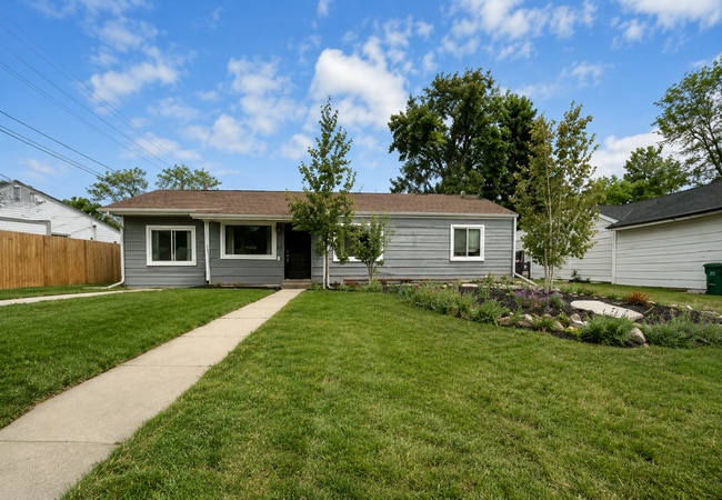 Building Photo - Great Location! Charming Ranch in University Hills- Large Lot!  $500 off move in special!!!