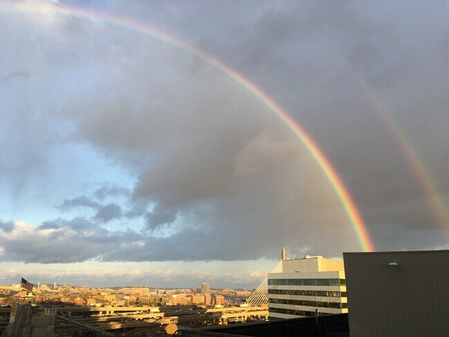 Building Photo - 10 Museum Way Unit 1521