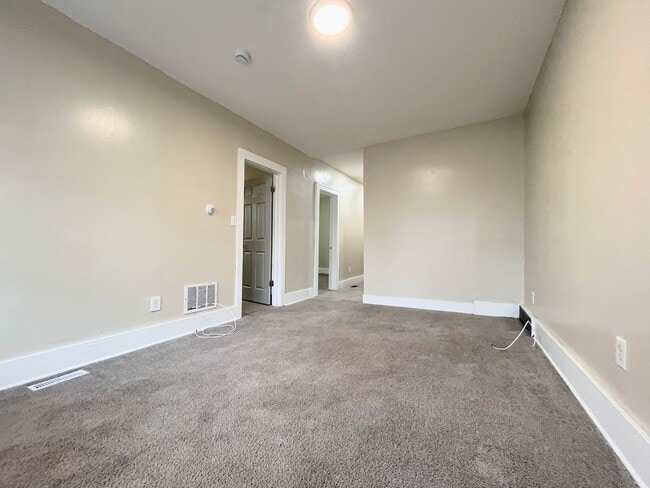 Photo - 501 Plymouth Ave Unit 1- 1st Floor