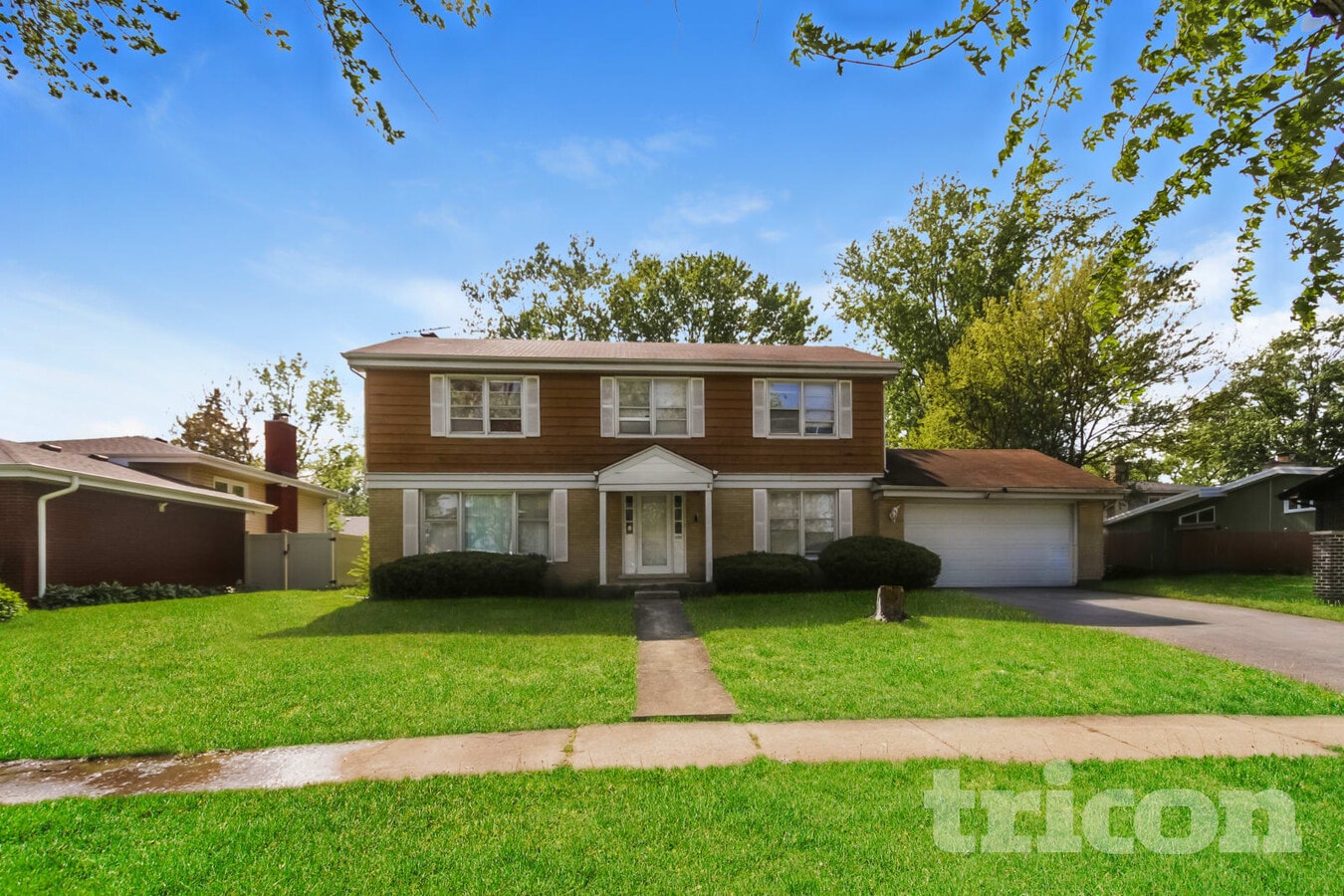 Photo - 1020 Maple Rd