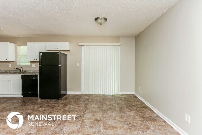 Photo - 7220 Woodcreek Way