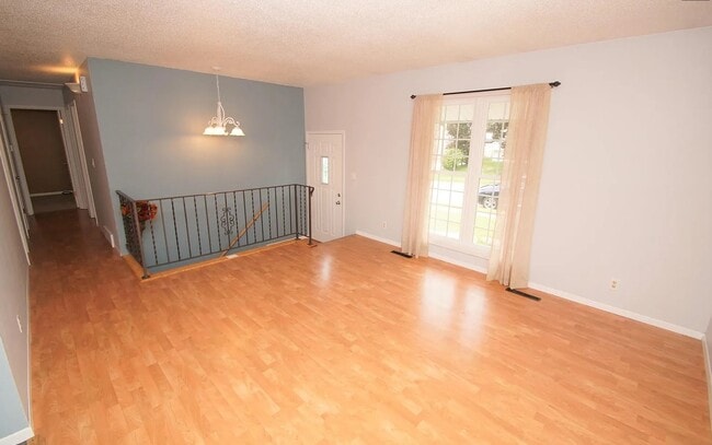 Photo - 2609 W 55th St