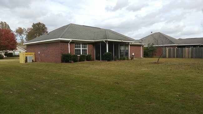Photo - 502 Meadow Ln