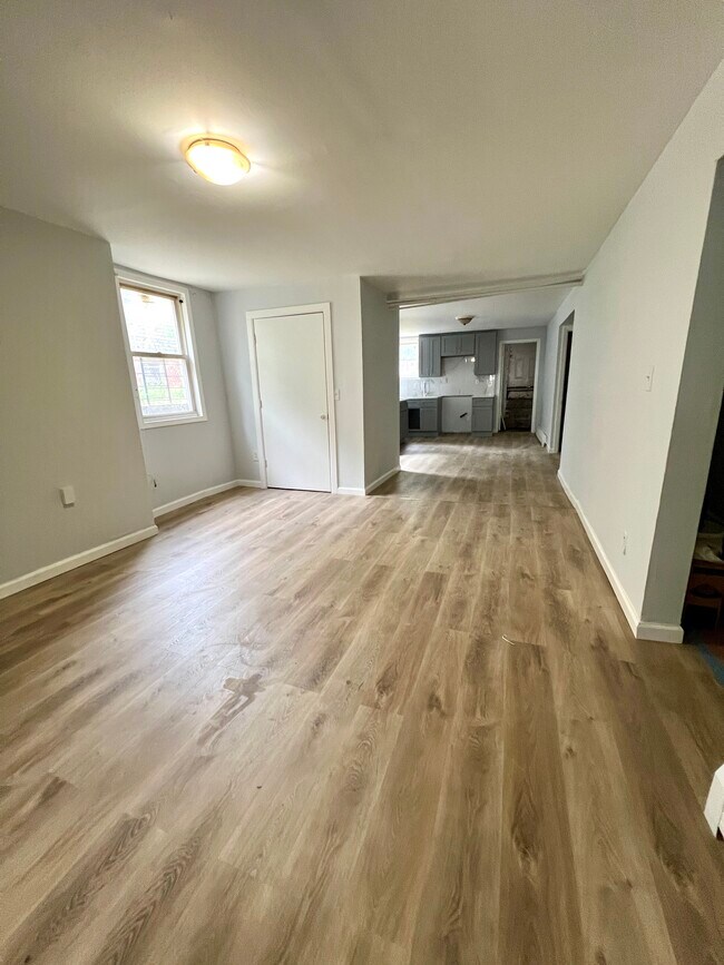 Photo - 25 Gardner Ave Unidad 1