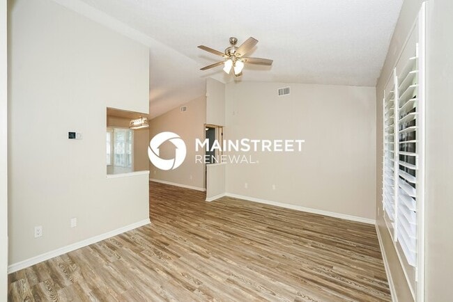 Photo - 3 Bedroom Pet-Friendly Home in ORMOND BEACH, FL with Main Street Renewal