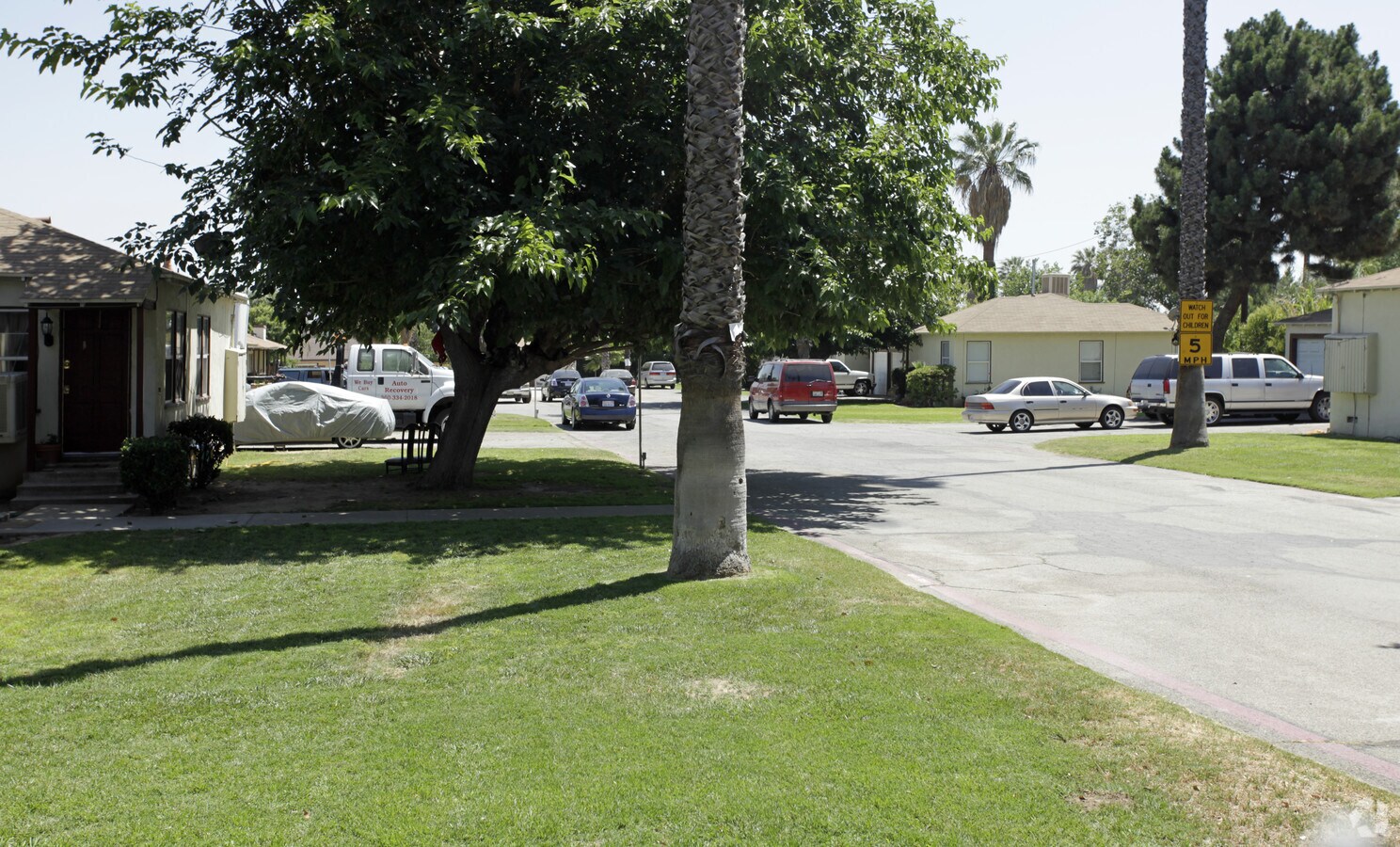 Photo - Olive Manor Apartments