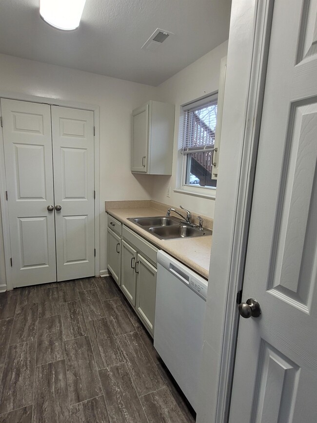 Photo - 204 Olde Covington Way