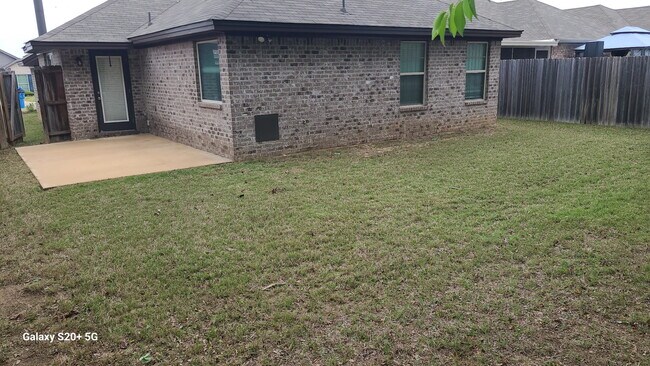 Photo - 106 Dawson's Ml Dr