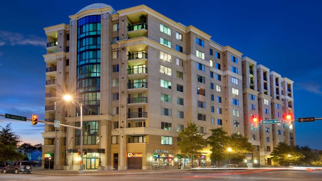 2201 Wilson Apartments