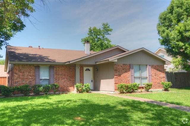Building Photo - 5725 Drexel Dr Rental