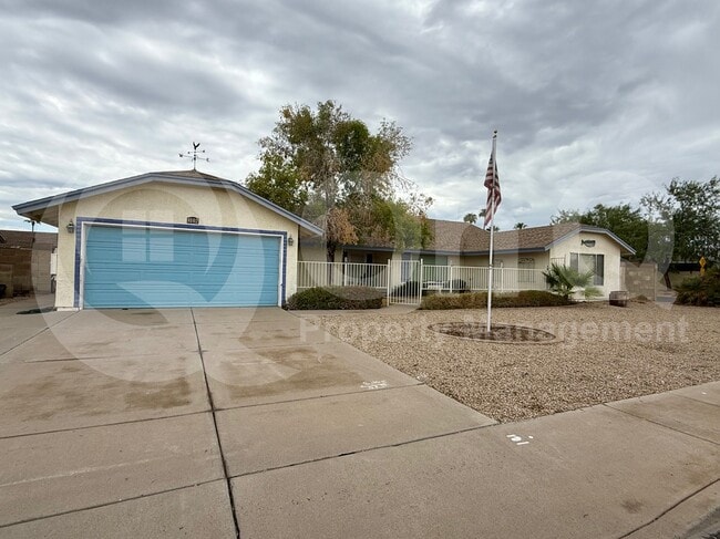 Photo - 8102 W Sweetwater Ave Casa