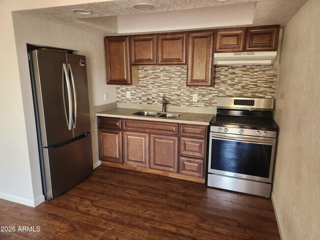 918 E Garfield St Unit B