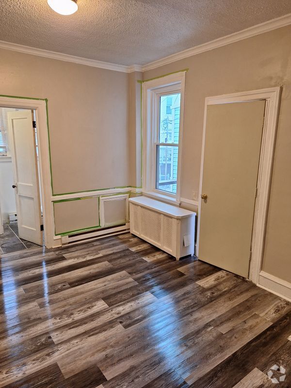 Building Photo - 4916 B St Rental