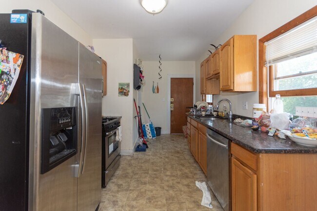 Photo - 115 Franklin St