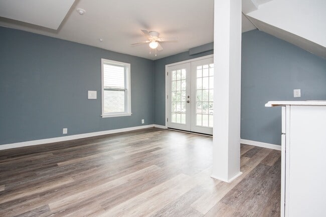 Photo - Huge 4 Bedroom 2 Bath Sylvan Park Classic! AVAILABLE NOW. Perfect for Roommates or a Home Office....