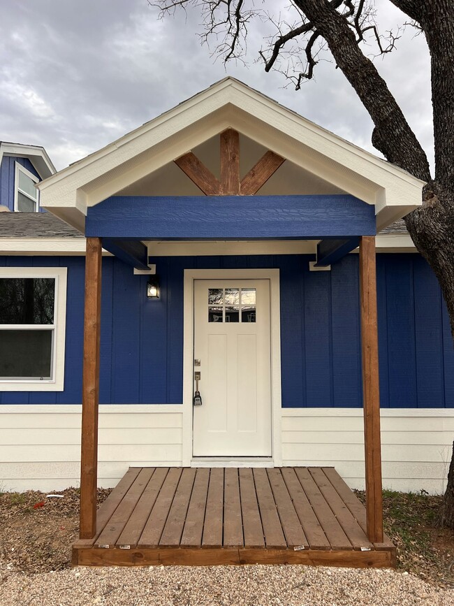 Photo - 5619 Cold Water Trail