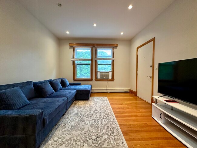 Photo - 1714 Commonwealth Ave Unit 6
