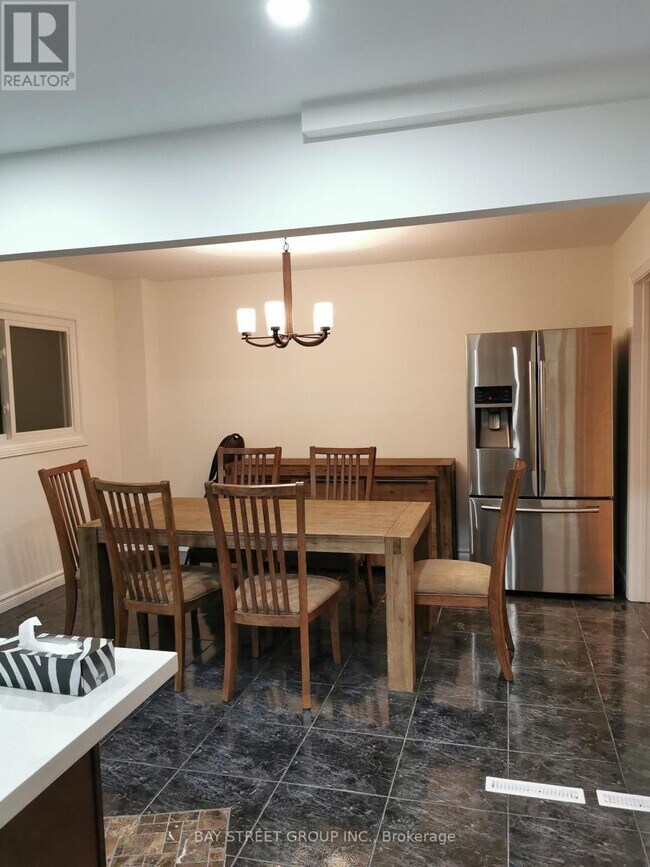 Photo - 138 Rosedale Heights Dr