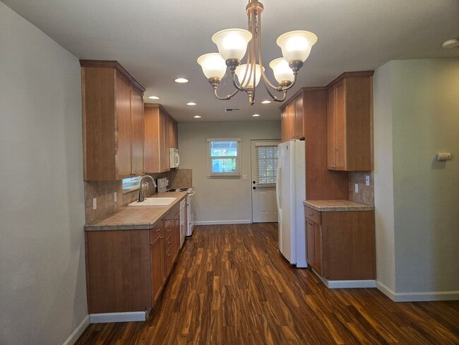 Photo - 5437 Griffin Rd