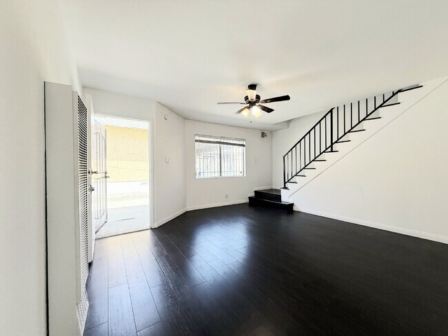 Photo - 1343 W 36th St Unit 1343 west 36th street