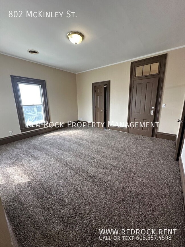 Photo - 802 McKinley St