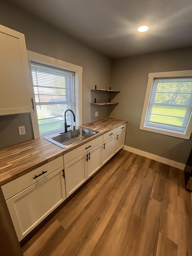 Photo - 49 S Mill St