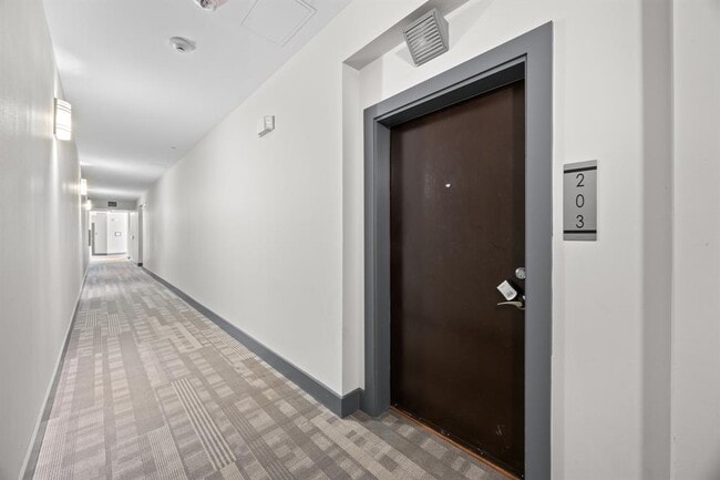 Photo - 1320 Robert Browning St