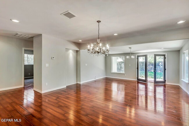 Photo - 9208 Shaver Dr