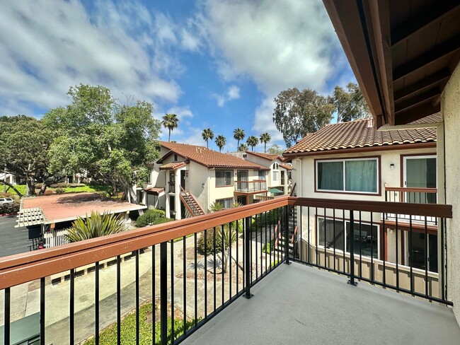 Indulge in coastal living in this beautifu... - Indulge in coastal living in this beautifu... Condo